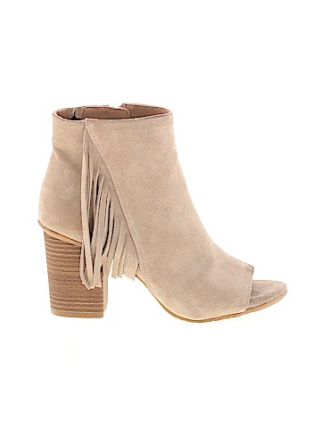 Kenneth Cole REACTION Ankle Boots (view 1)