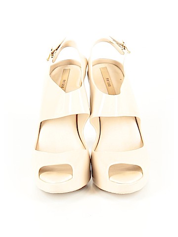 Melissa Heels (view 2)