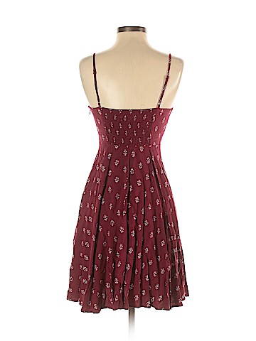 Old Navy Casual Dress (view 2)