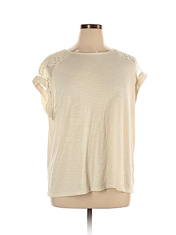 Ava & Viv Short Sleeve Top (view 1)