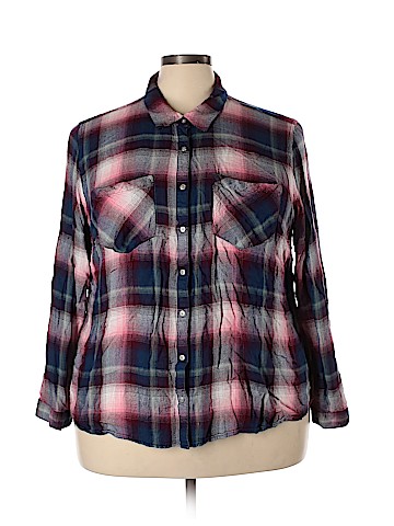 Maurices Long Sleeve Button-Down Shirt (view 1)