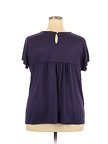 Simply Irresistible Short Sleeve Top (view 2)