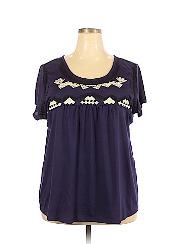 Simply Irresistible Short Sleeve Top (view 1)