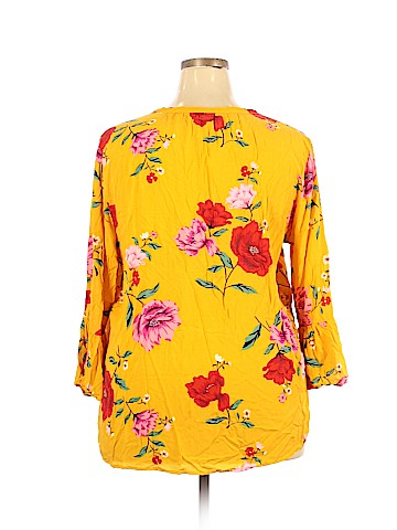 Old Navy 3/4 Sleeve Top (view 2)