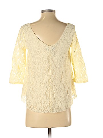 American Eagle Outfitters 3/4 Sleeve Blouse (view 2)