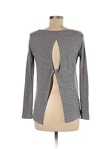 American Eagle Outfitters Pullover Sweater (view 2)