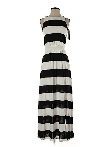 Mossimo Casual Dress (view 1)