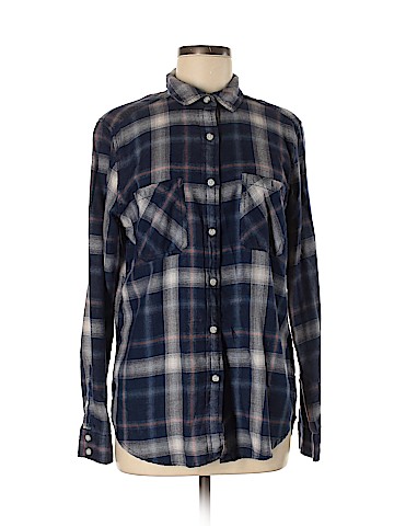 Mossimo Supply Co. Long Sleeve Button-Down Shirt (view 1)