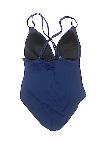 La Blanca One Piece Swimsuit (view 2)