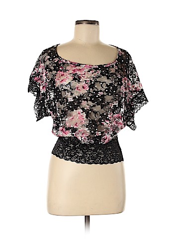 Almost Famous Short Sleeve Top (view 1)