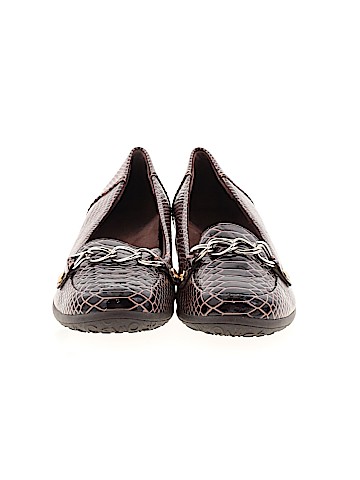 Vionic Flats (view 2)