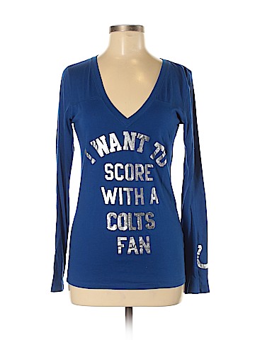 Victoria's Secret Pink Long Sleeve T-Shirt (view 1)