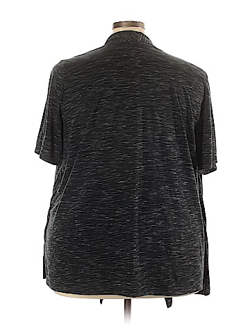 Catherines Short Sleeve Top (view 2)