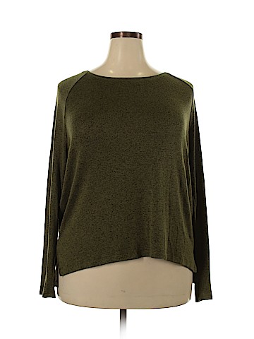 Old Navy Long Sleeve T-Shirt (view 1)