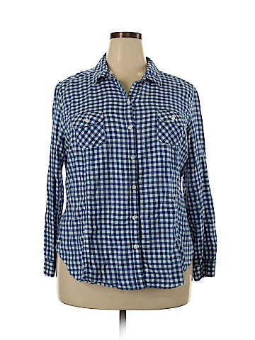 Old Navy Long Sleeve Button-Down Shirt (view 1)