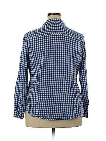 Old Navy Long Sleeve Button-Down Shirt (view 2)