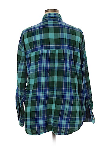 Old Navy Long Sleeve Button-Down Shirt (view 2)