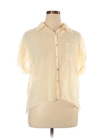Xhilaration Short Sleeve Blouse (view 1)