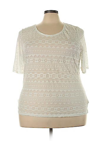 Lane Bryant Short Sleeve T-Shirt (view 1)