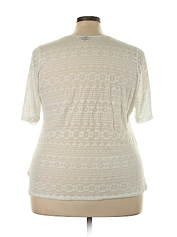 Lane Bryant Short Sleeve T-Shirt (view 2)