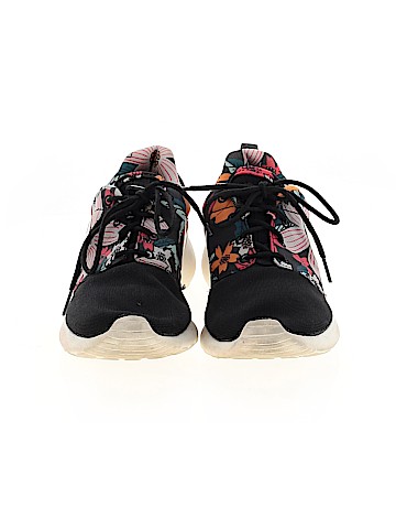 Nike Sneakers (view 2)