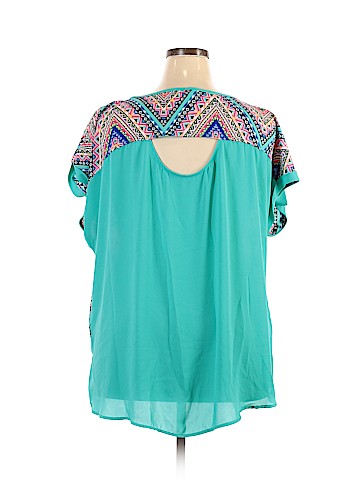 Eyeshadow Short Sleeve Blouse (view 2)