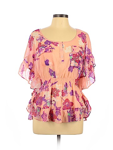 Candie's Short Sleeve Blouse (view 1)
