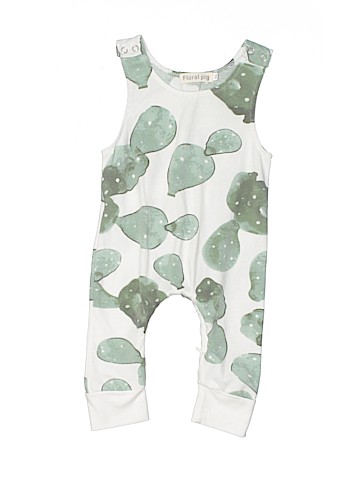 Assorted Brands Short Sleeve Outfit (view 1)