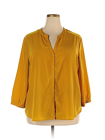 Old Navy Long Sleeve Button-Down Shirt (view 1)