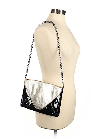 Apt. 9 Clutch (view 2)