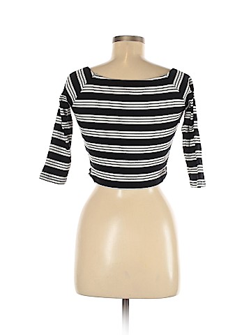 Forever 21 Pullover Sweater (view 2)