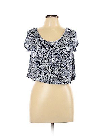 Charlotte Russe Short Sleeve Top (view 1)