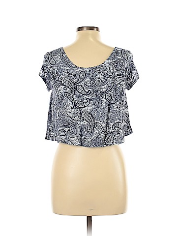 Charlotte Russe Short Sleeve Top (view 2)
