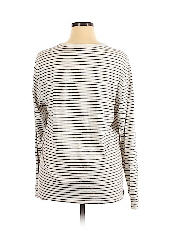 Old Navy Long Sleeve T-Shirt (view 2)