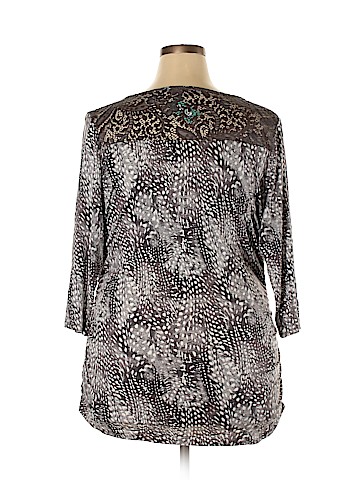 Maurices 3/4 Sleeve Top (view 2)