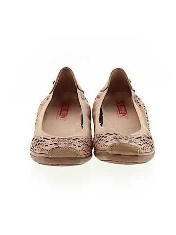 Pikolinos Flats (view 2)