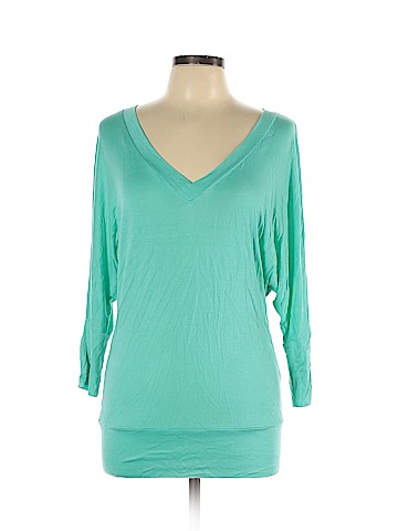 Zenana Outfitters 3/4 Sleeve Top (view 1)
