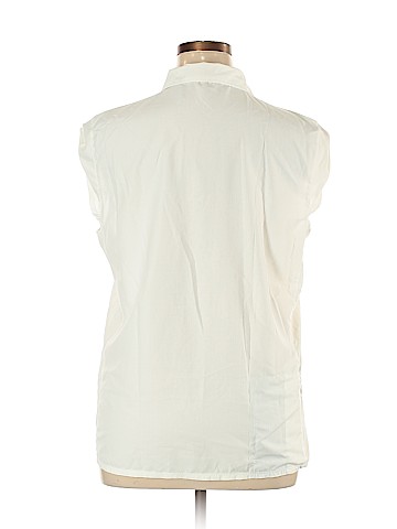 Eastern Mountain Sports Sleeveless Button-Down Shirt (view 2)