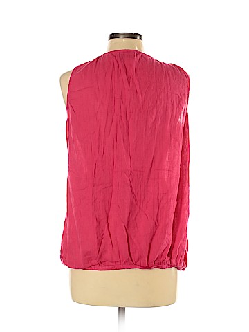 Old Navy - Maternity Sleeveless Button-Down Shirt (view 2)
