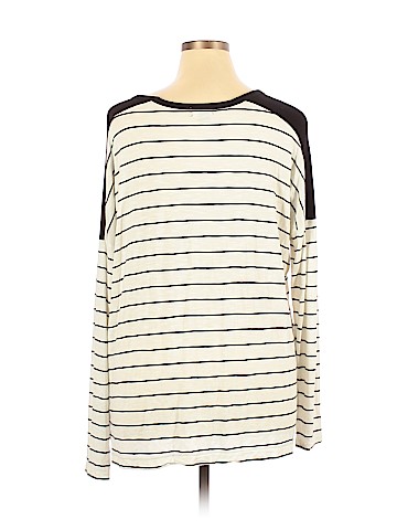 Old Navy Long Sleeve T-Shirt (view 2)