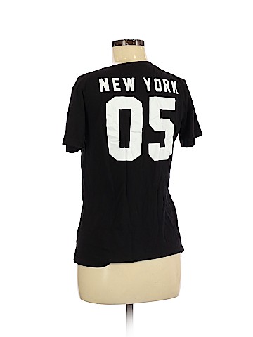 Forever 21 Short Sleeve T-Shirt (view 2)