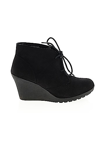 White Mountain Wedges (view 1)