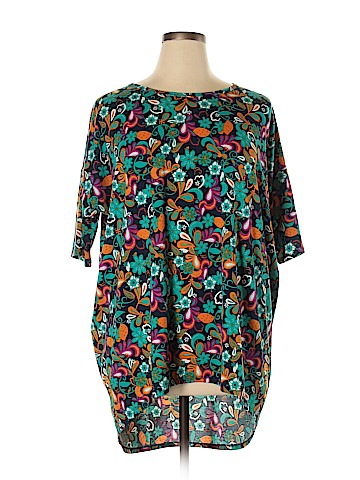 Lularoe Short Sleeve T-Shirt (view 1)