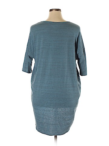 Lularoe Short Sleeve T-Shirt (view 2)