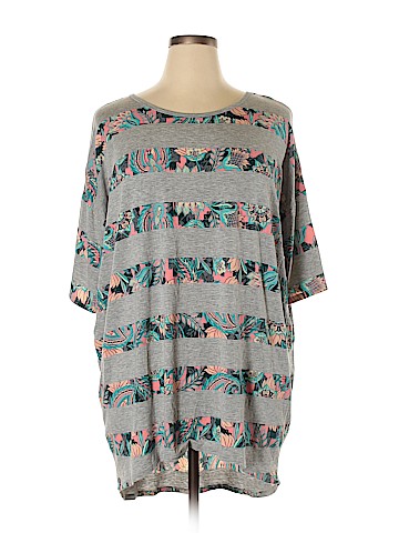 Lularoe Short Sleeve T-Shirt (view 1)