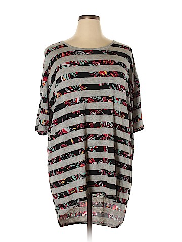 Lularoe Short Sleeve T-Shirt (view 1)