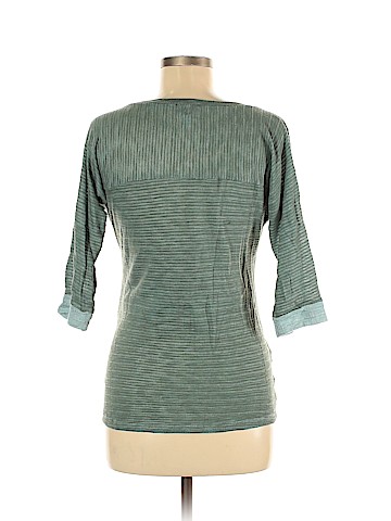 A Pea in the Pod 3/4 Sleeve Top (view 2)