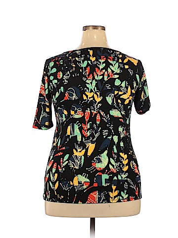 Lularoe Short Sleeve T-Shirt (view 2)