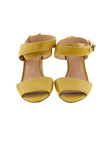 Banana Republic Heels (view 2)