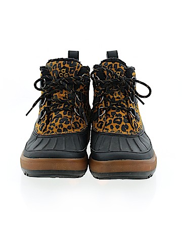 Nike x ACG Ankle Boots (view 2)